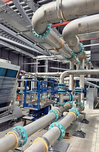 https://plumberheathridge.com.au/uploads/2025/06/commercial-plumbing-556773.jpg